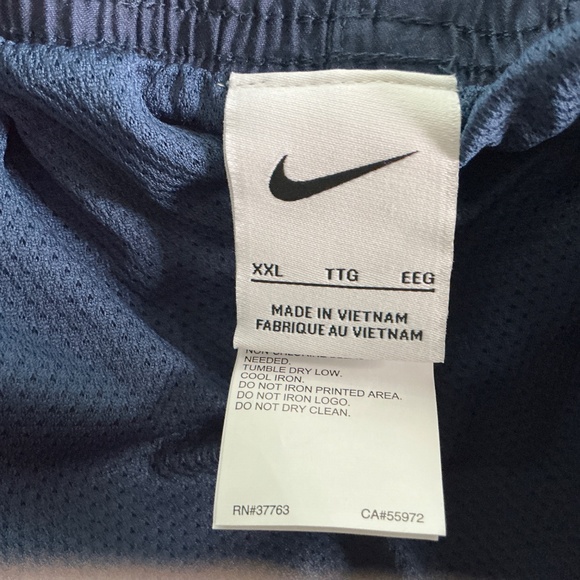 New Nike Swim Shorts - Picture 4 of 5